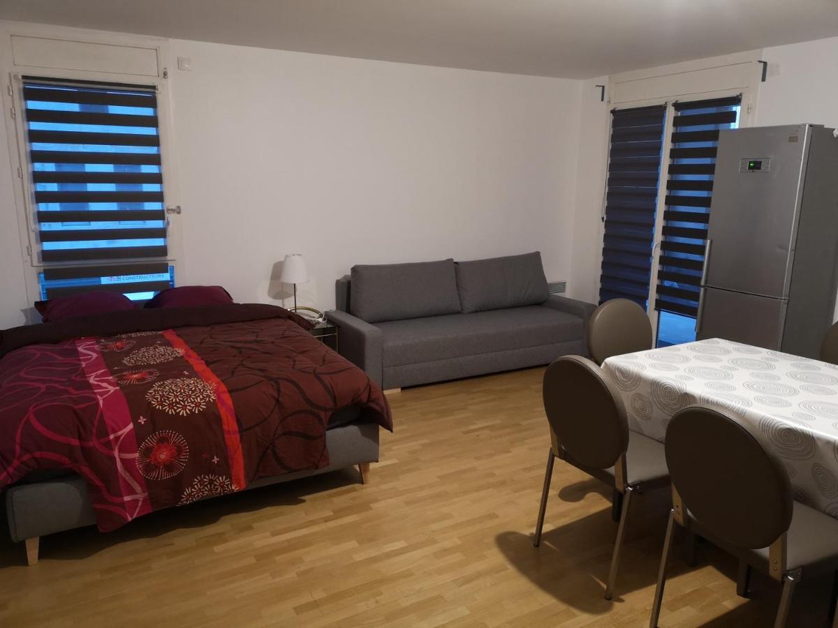 Appartement Proche De Disneyland บุสซี-แซ็ง-ฌอร์ฌ ภายนอก รูปภาพ